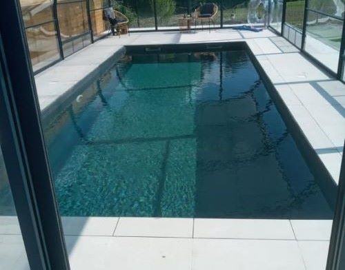 Pose de margelles de piscine à Lens