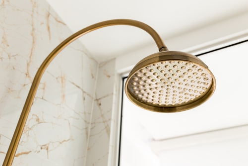 Robinetterie de salle de bain à Lens