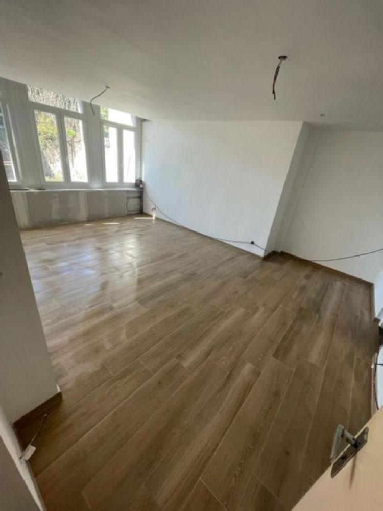 Revêtement de sol intérieur à Lens